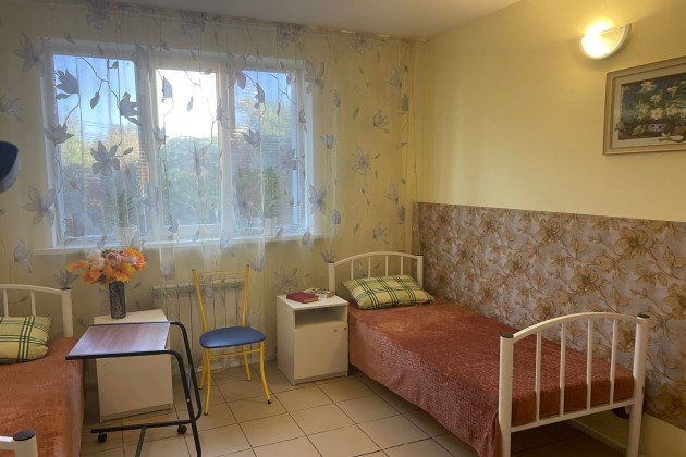 Пансионат для пожилых «Времена года» в Краснодаре — холл