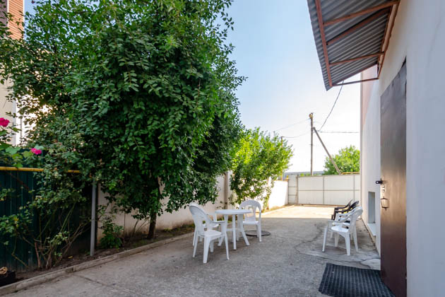 Пансионат для пожилых «Времена года» в Краснодаре — дворик